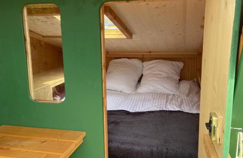 Morlaix Other | Cabane Etape