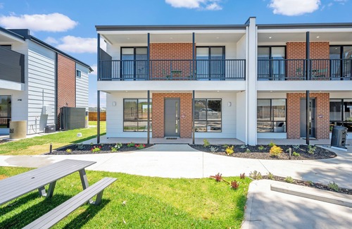 McLaren Vale Villa | Cabernet Sauvignon Villan