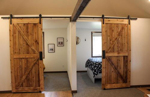 Rapid City Resort | Cabin 1 at Horse Creek Resort