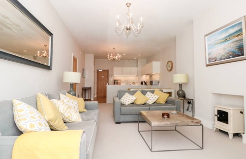 Bugford Cottage | Cabin ∙ 2 bedrooms ∙ 4 guests