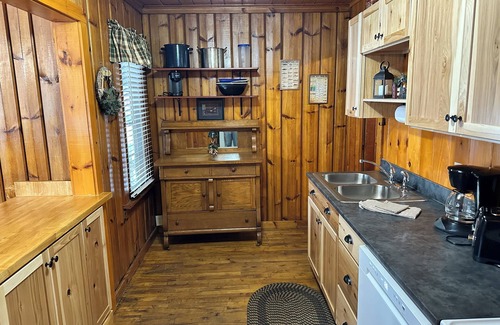Eagle River Cabin | Cabin 2 by Eagle Waters Resort