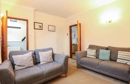 East Runton Cottage | Cabin ∙ 3 bedrooms ∙ 5 guests