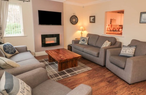 Whitby Cottage | Cabin ∙ 4 bedrooms ∙ 8 guests