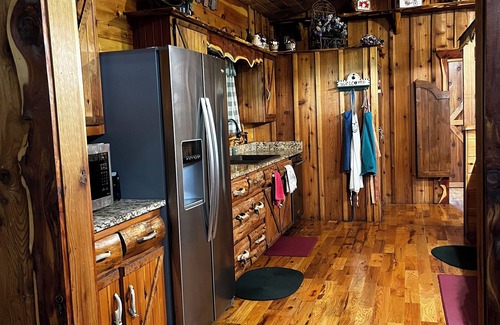 Ponce De Leon House | Cabin Creek Ranch/Experience the Country! Silver Dollar City, Branson and more.