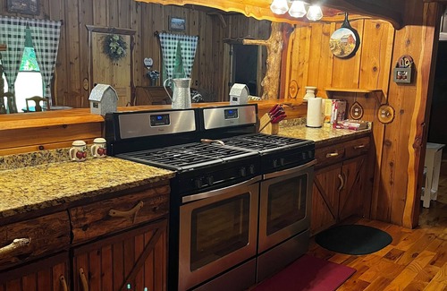 Ponce De Leon House | Cabin Creek Ranch/Experience the Country! Silver Dollar City, Branson and more.