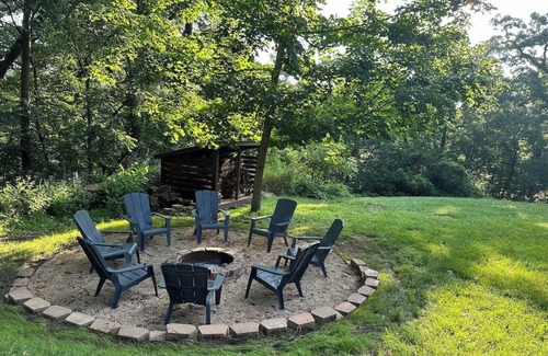 Apple River Cabin | Cabin Getaway-Apple Canyon Lake/Galena-Amenities