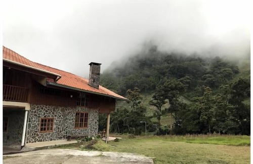 Cerro Punta Apartment | Cabin in Cerro Punta 6BR, Fireplace, Hiking