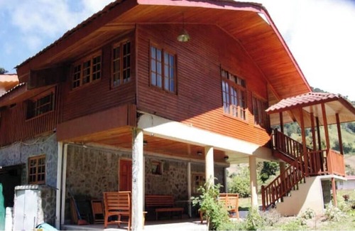 Cerro Punta Apartment | Cabin in Cerro Punta 6BR, Fireplace, Hiking