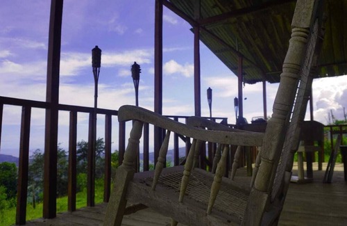 Baru Cabin | Cabin in Platanillo with waterfall access and forest view