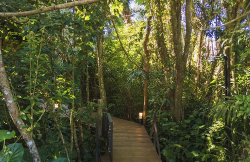 Praia do Rosa Cabin | Cabin. Lagoa, Pet Friendly in Gated Community