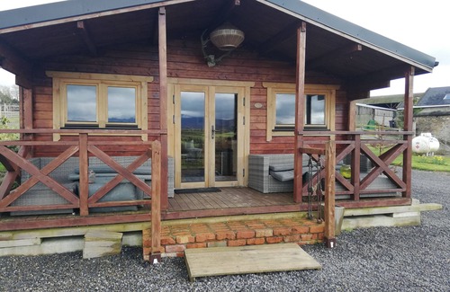 Killotteran House | Cabin with mountain view