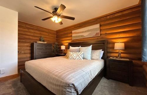 Alton House | Cabin with Views Near Zion and Bryce