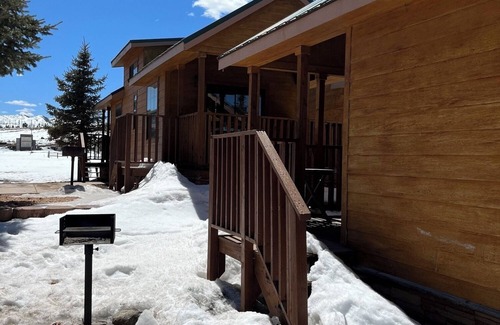 Mammoth Creek Cabin | Cabins by Panguitch Lake: Where Rustic Charm Meets Amazing Fishing!
