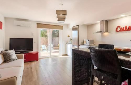 Cabrils Apartment | Cabril's Hills Luxe Suites