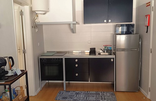 Cacilhas Apartment | Cacilhas Riverside Lisbon 5 minutes from the ferry to Lisbon.