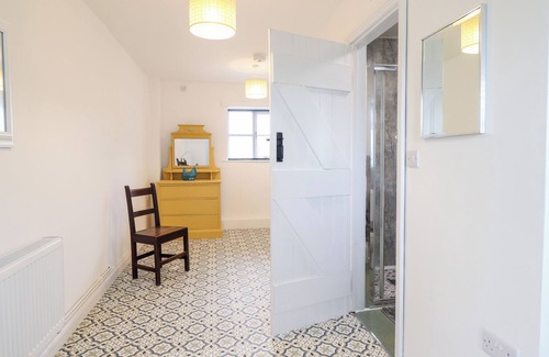 Machynlleth Cottage | CAE GOGRYDD, pet friendly, character holiday cottage in Machynlleth