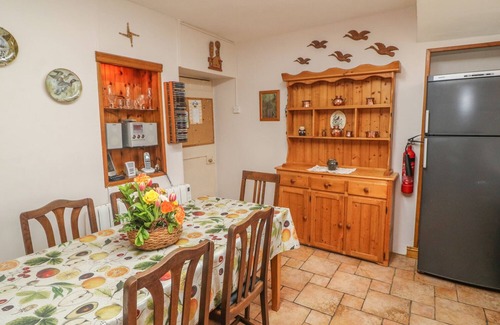 Dungarvan Cottage | CAIRBRE HOUSE, family friendly in Dungarvan, County Waterford
