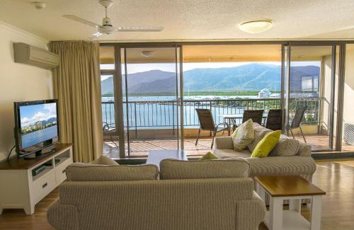 Cairns Central Business District Apartment | Cairns Aquarius