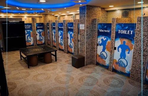 Al-Basatin Apartment | Cairo Crown Apartment including gym spa jacuzzi pool steem room