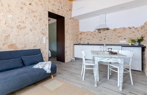 Costitx Ski Chalet | Cal Tio 2 YourHouse, quiet rural home with shared pool