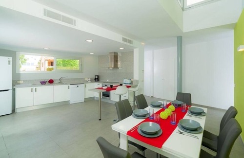 Cala Mandia House | Cala Mendia 2015