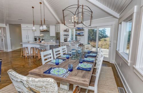 West Beach House | Call Ahead to Heat the Pool! Waterfront retreat!