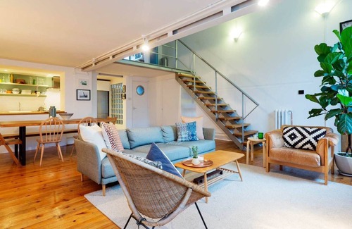 Brixton Hill Apartment | Calm and modern, by Veeve