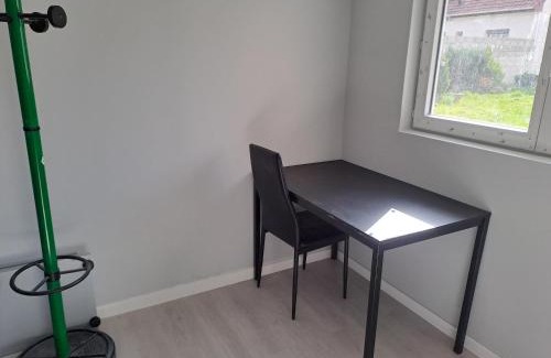 Mitry-Mory House | Calme Room