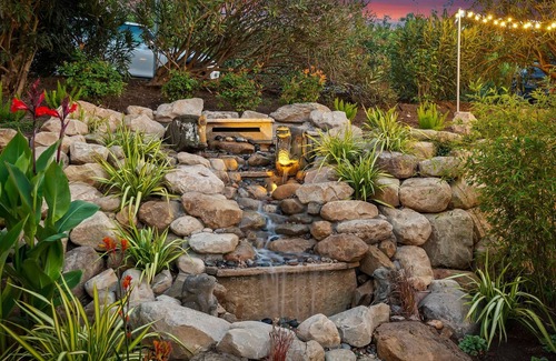 Summerland Condo | Calming & Serene | Authentic Decor | Seaside