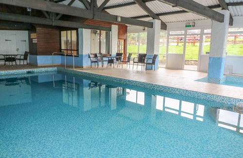 Llandysul Cottage | CALVES COTTAGE, pet friendly, country holiday cottage in Llandysul