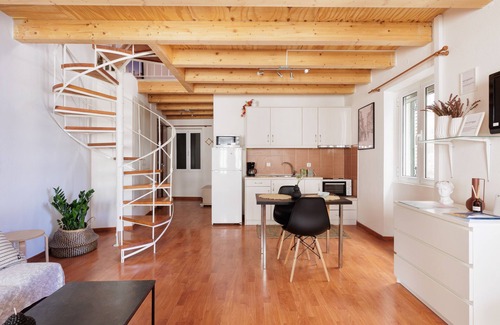 Old Town Apartment | Calypso Apartment by Konnect, Corfu Old Town
