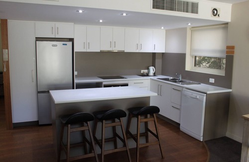 Maroochydore Apartment | Camargue Beachfront Apartments