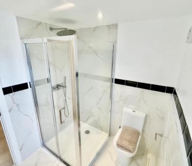 Cambridge Apartment | Cambridge Cozy 2 bedroom Apartment 5 sleep