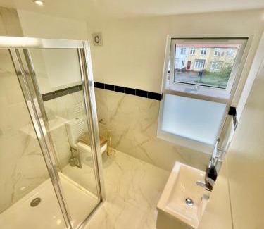 Cambridge Apartment | Cambridge Cozy 2 bedroom Apartment 5 sleep