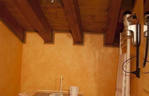 Bedizzole Other | Camera Arancio