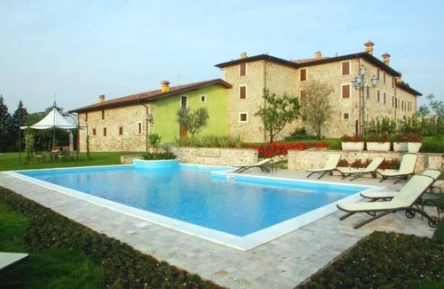 Bedizzole Other | Camera Arancio