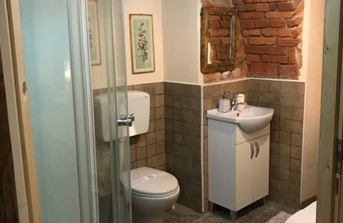 Cossato House | Camera Suite In Ambiente Del 700