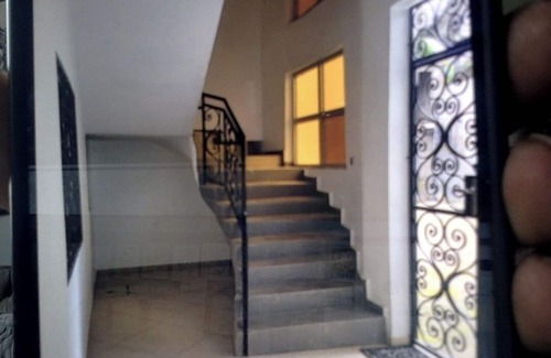 Douala House | Cameroon Chic 3-bedroom apartment in charming Douala with WiFi, AC. Come visit