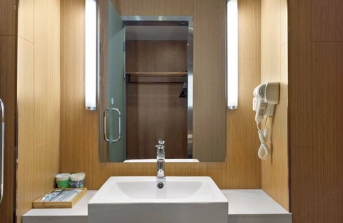Yuzhong Hotel | Campanile Hotel Hongya Cave
