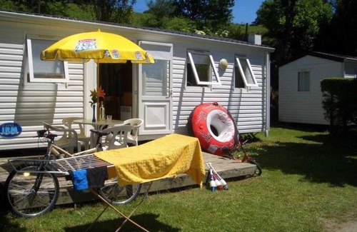Salles-Curan House | Camping 4 étoiles - Piscine - eecfch