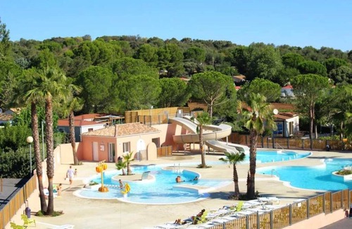 Bessan House | Camping 4 étoiles - Parc aquatique - eeidfh