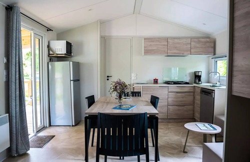 Pont-Scorff House | Camping Entre Terre et Mer * - Mobil home Comfort (3 bedrooms) 6 people