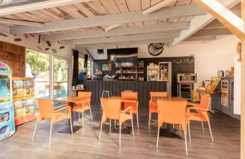 Saint-Sulpice-de-Royan House | Camping maeva Club Royal Ocean * - Mobile Home Family Super Economic 4 Rooms 6 People