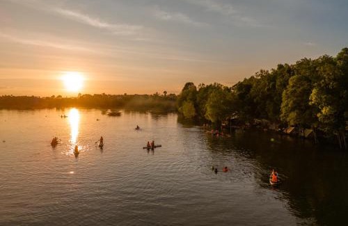 Vinh Cuu Other | Camping Hồ Trị An - Meeto