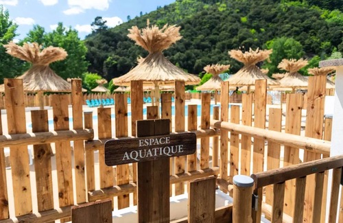 Saumane House | Campsite maeva Escapades du Château de l'Hom * - Cottage Comfort 4 Rooms 6/8 People Air-conditioned + TV