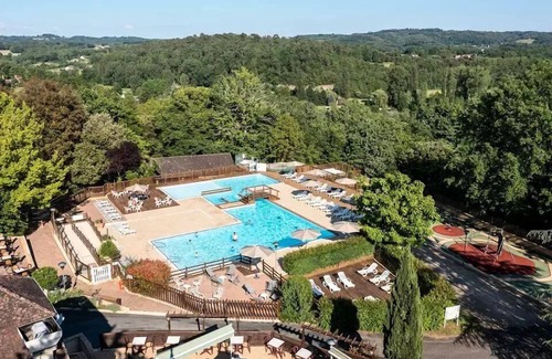 Sainte-Nathalene House | Campsite Romanée Les Grottes de Roffy* - Mobile home Premium 4 rooms 6 people air-conditioned