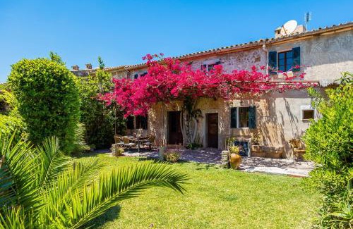 Pollensa Ski Chalet | Cana Can