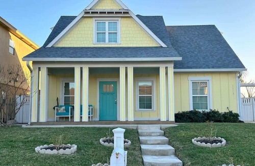 Port Isabel House | Canal Front Retreat w/Boat Dock & Coastal Views
