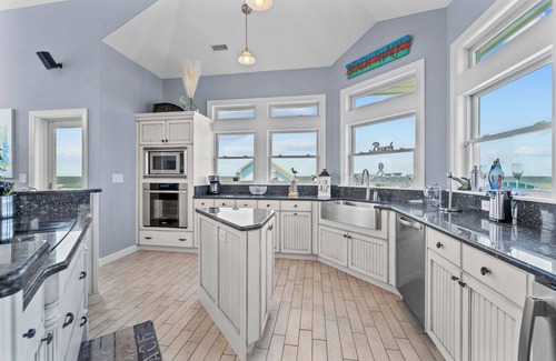 Brigands' Bay House | Canalfront Dog Friendly Home w/Hot Tub, Smart TVs, and Private Boat Dock