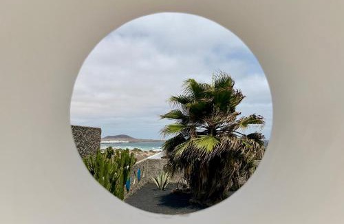 Urbanizacion Famara Villa | Canaryislandshost l Origen